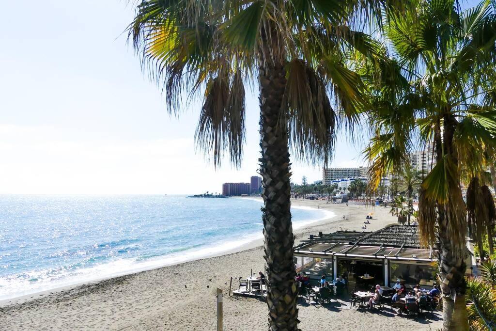 Holiday Rentals Piscina, Playa Parking A 5 Min Caminando Del Puerto De Benalmádena Zewnętrze zdjęcie